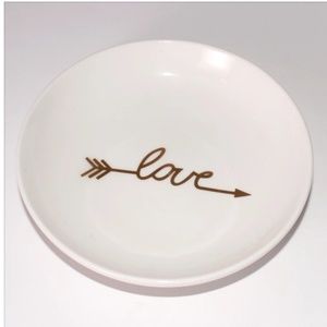 FREE Kevia "love" trinket Plate